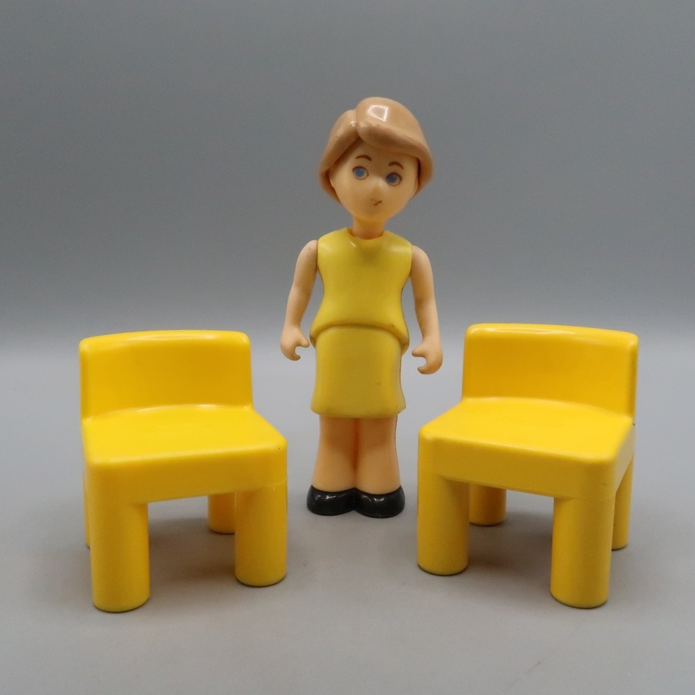 Little Tikes Dollhouse Furniture Yellow Chairs Mom Lot Vintage 90s Miniatures